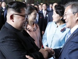 Kim Jong-Un dan Moon Sepakat Korea Bebas Nuklir, Dunia Menyambut