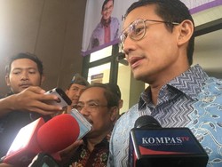 Sandiaga Panggil Panitia Bagi Sembako di Monas Sore Ini