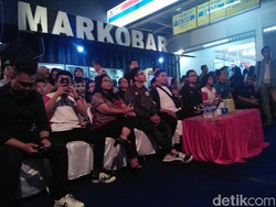 Gibran Rakabuming Sajikan Markobar Buat Warga Surabaya Barat