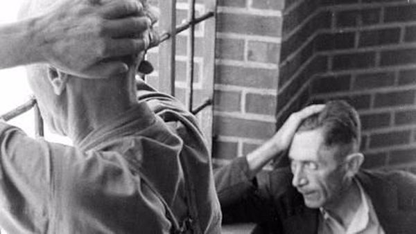 Foto: Mengintip Suasana Rumah Sakit Jiwa Zaman Dulu, Bikin Merinding