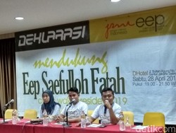 Relawan Deklarasikan Eep Saefulloh Jadi Cawapres