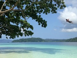 Raja Ampat & Pemandu Seru yang Selalu Bikin Rindu