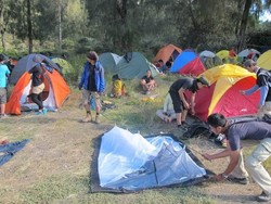 Raup Omzet Jutaan dari Bisnis Penyewaan Alat Mendaki Gunung