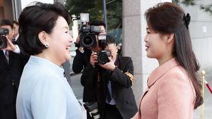Diplomasi Fashion ala Ibu Negara Korsel dan Korut di Pertemuan Bersejarah