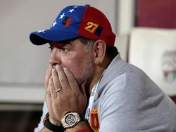 Sambil Menangis, Maradona Dukung Upaya Pengentasan Kelaparan