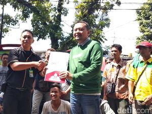Sopir Angkot Bandung Kirim Pesan Cinta untuk Cak Imin