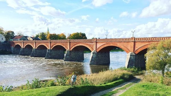 Foto: Air Terjun di Eropa Tingganya Cuma 2 Meter