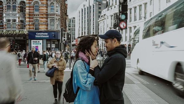 Romantisnya Chicco Jerikho dan Putri Marino di London, Bikin Baper