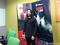 Ello Siap Nikahi Aurelie Moeremans Tahun Depan