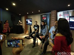 Sibuk Manggung Jadi Pemanasan Ello Sebelum Bebas