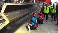 Budi Karya Cek Proyek LRT di Pancoran Sampai Jongkok-jongkok