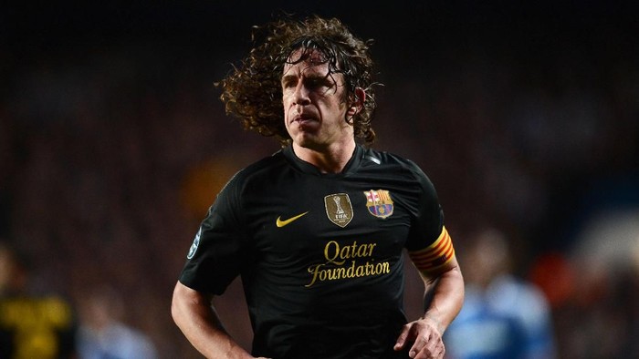 LONDON, ENGLAND - APRIL 18:  Carles Puyol of Barcelona looks on during the UEFA Champions League Semi Final first leg match between Chelsea and Barcelona at Stamford Bridge on April 18, 2012 in London, England.  (Photo by Jasper Juinen/Getty Images)