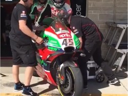 Kocak, Momen Aleix Espargaro Curi Motor Scott Redding