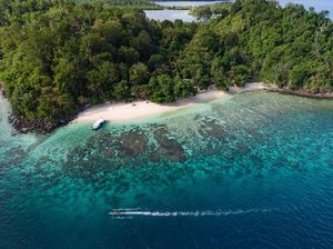 Lautan Cantik di Sulawesi Utara Tidak Hanya Bunaken