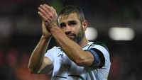 Loic Perrin. Karier profesional pemain Prancis 32 tahun itu diisi bersama Saint-Etienne sejak 2003. Perrin kini menjalani musim ke-15 di klub tersebut. (Foto: PATRICK HERTZOG/AFP)