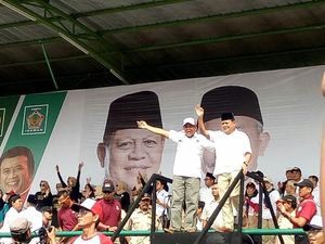 Presiden PKS Kampanyekan Sudrajat-Syaikhu di Bekasi