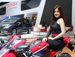Dear Pengunjung IIMS, Jangan Suka Godain SPG, Bikin Risih!