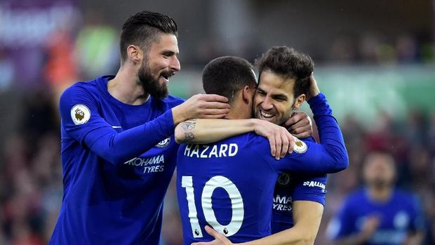 Maurizio Sarri tak ingin kehilangan Cesc Fabregas.