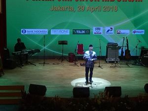 Ketua MPR Cerita soal Peran Ibu Saat Baca Puisi