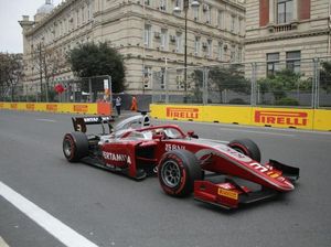 Beda Nasib De Vries dan Sean di Sprint Race Azerbaijan Beda Nasib De Vries dan Sean di Sprint Race Azerbaijan