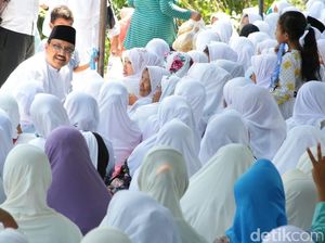Ini Kata Gus Ipul Soal Program Rembulan ke Ibu-ibu Muslimat