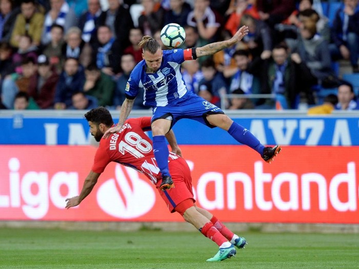 Gol Penalti Menangkan Atletico di Markas Alaves