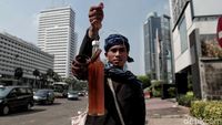 Arman Maulana Jual Madu di Thamrin