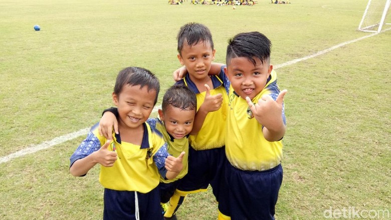 Sekolah Olahraga Barito Putera Gembleng Anak  Anak  Lokal  ke 
