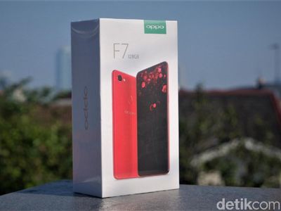 Unboxing Oppo F7 128 GB Bercorak Berlian Hitam yang Mewah