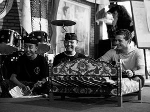 DJ Martin Garrix di Bali, Main ke Pantai Sampai Belajar Gamelan