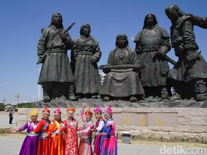 Foto: Patung-patung Genghis Khan