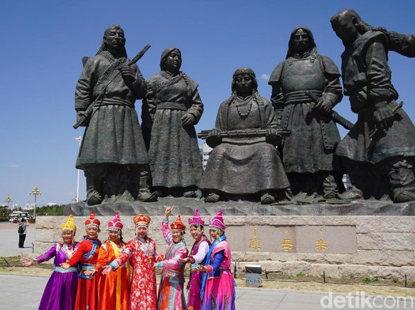 Foto: Patung-patung Genghis Khan