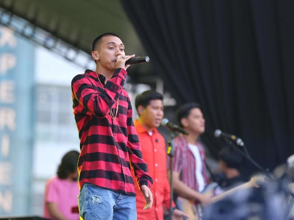 Lirik dan Chord Lagu Si Lemah dari RAN Ft. Hinda Lirik dan Chord Lagu Si Lemah dari RAN Ft. Hinda