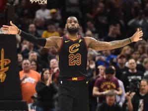 LeBron 45 Poin, Cavs ke Semifinal Wilayah