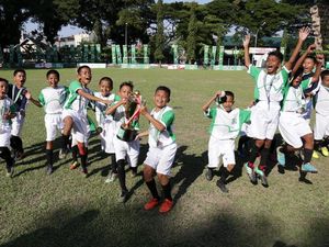 SD Inpres Paccerakkang Juara MILO Football Championship Makassar 2018