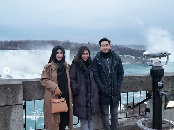 Foto: Air Terjun Niagara, Destinasi Honeymoon Syahnaz