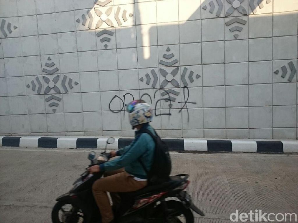 Cegah Penyebaran Corona, Polisi Minta Pemotor Tidak Boncengan Dulu Cegah Penyebaran Corona, Polisi Minta Pemotor Tidak Boncengan Dulu