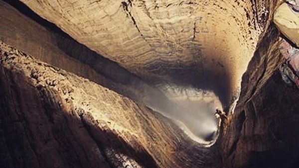 Foto: Penampakan Gua Terdalam Sedunia