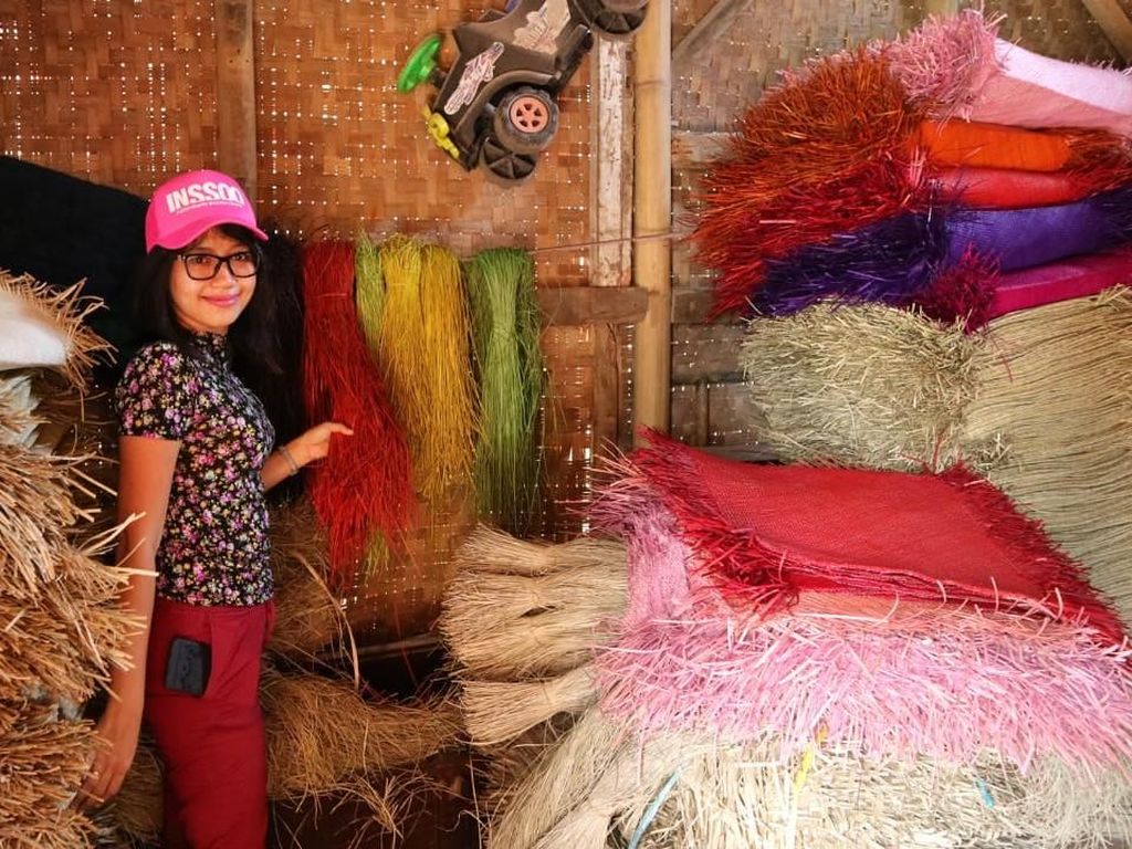 Bisnis Tas Serat Pandan, Wanita Ini Raup Omzet Rp 180 Juta Bisnis Tas Serat Pandan, Wanita Ini Raup Omzet Rp 180 Juta