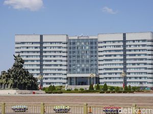 Alun-alun Genghis Khan di Perbatasan China-Mongolia Alun-alun Genghis Khan di Perbatasan China-Mongolia