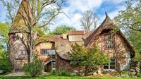 Rumah Dongeng Gingerbread House Dijual Rp 30 Miliar