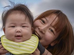 Keren! Pria Ini Hadiahi Istrinya Rp 12,6 Juta karena Berikan ASI untuk Bayinya