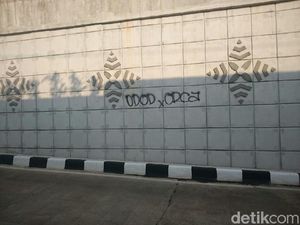 Jangan Ditiru! Penampakan Underpass Matraman yang Dicorat-coret Jangan Ditiru! Penampakan Underpass Matraman yang Dicorat-coret