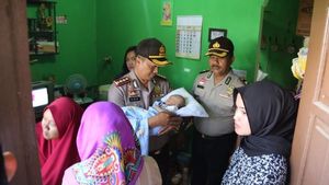 Detik-detik Bayi Aditya yang Diculik Diselamatkan Polisi