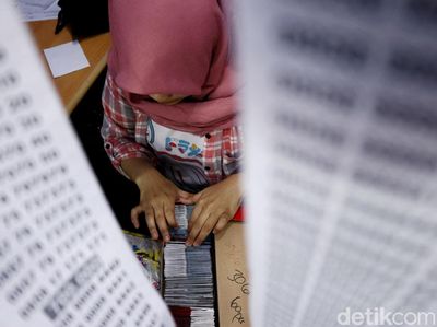Perhatian! Hari Ini Terakhir Registrasi Ulang SIM Card