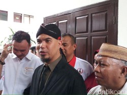 Ahmad Dhani Siap Hadapi Laporan soal Status Facebook