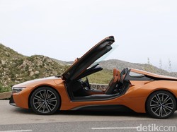 BMW Harap Bisa Boyong i8 Roadster Akhir Tahun Nanti