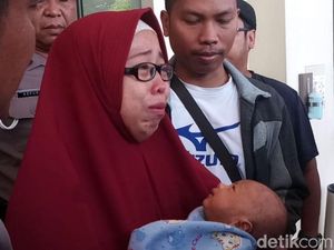 Ibu Bayi Korban Penculikan: Anak Saya Dibotakin, Aku Nggak Suka Ibu Bayi Korban Penculikan: Anak Saya Dibotakin, Aku Nggak Suka