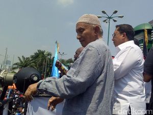 Orasi Amien di May Day: Pemerintah Bikin Kebijakan Tak Masuk Akal