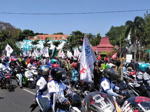 Simak Rekayasa Lalin Selama Demo Buruh di Surabaya Simak Rekayasa Lalin Selama Demo Buruh di Surabaya